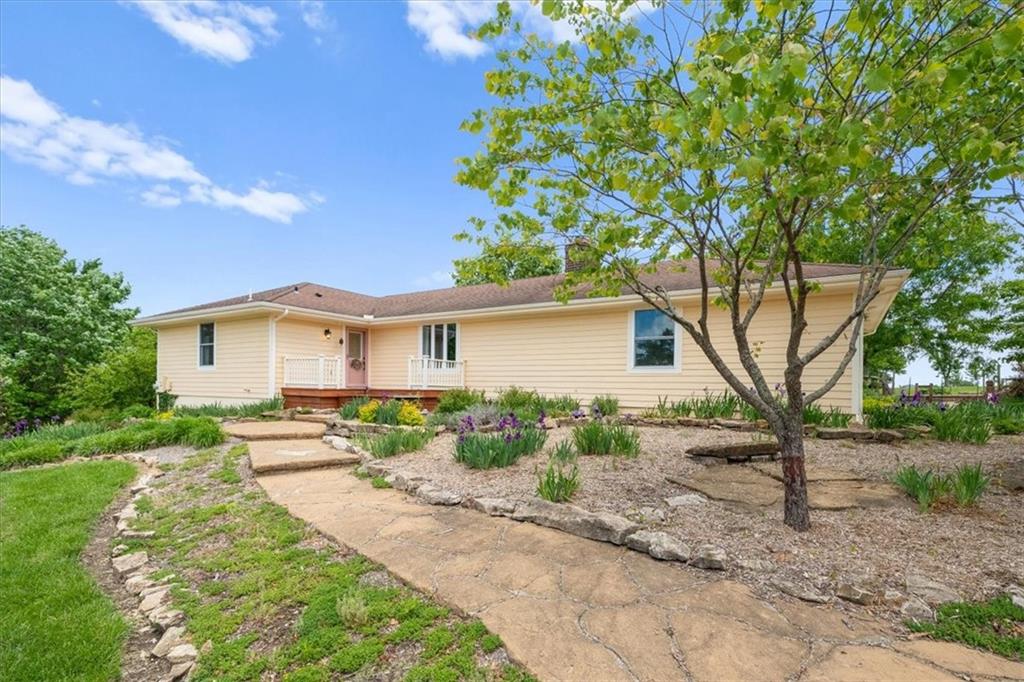 Listing Photo MLS #HMS2618222