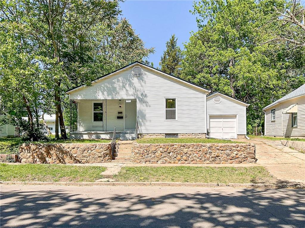 Listing Photo MLS #HMS2618238