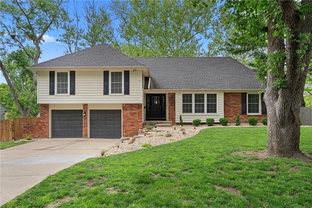 Listing Photo MLS #HMS2618261