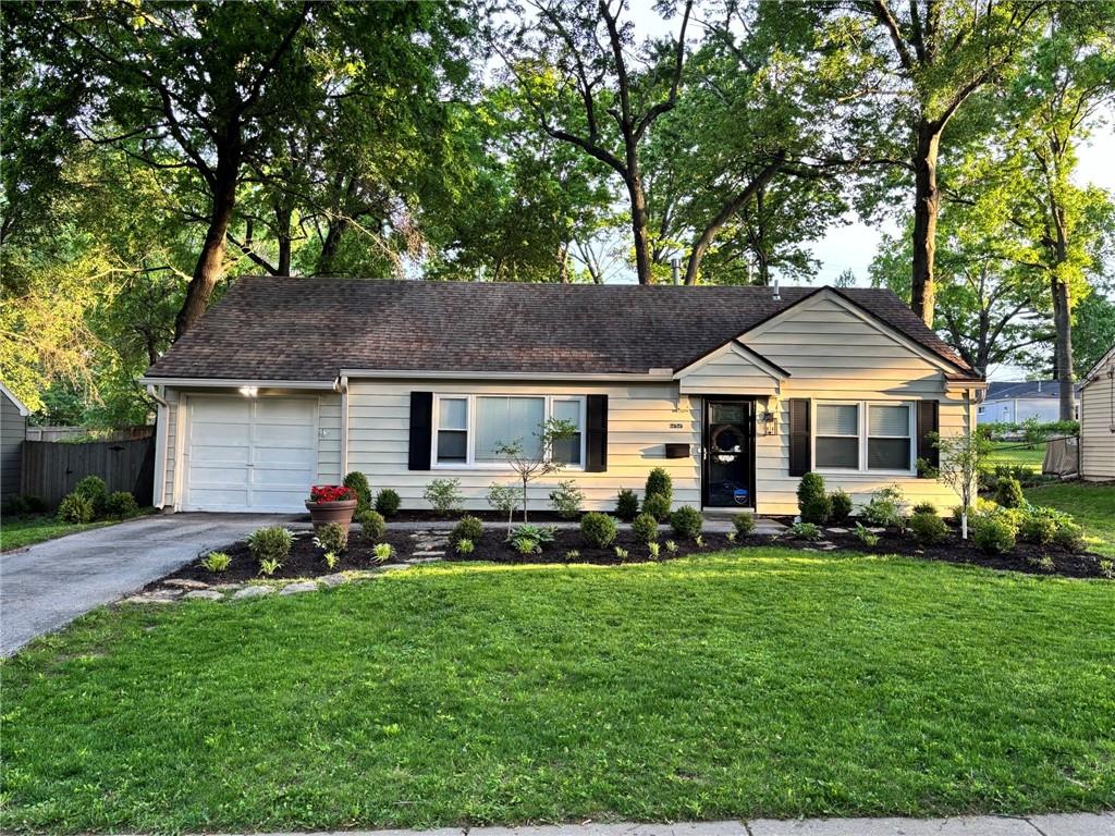 Listing Photo MLS #HMS2618287