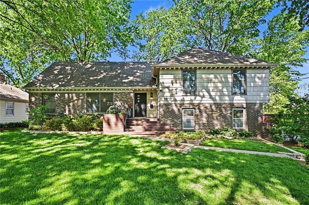 Listing Photo MLS #HMS2618325