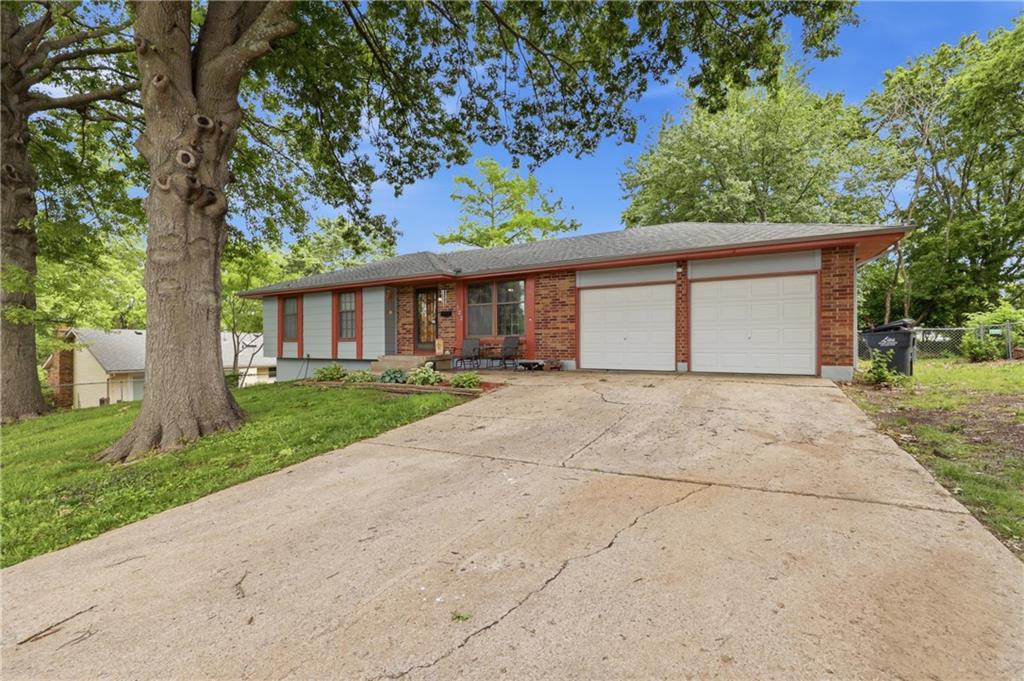 Listing Photo MLS #HMS2618350