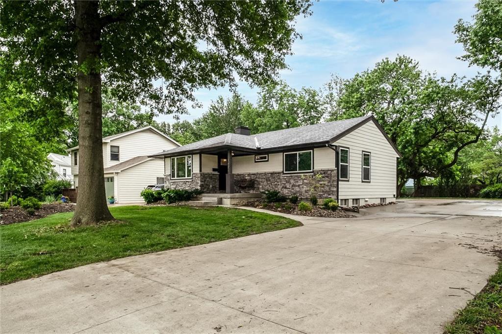 Listing Photo MLS #HMS2618372