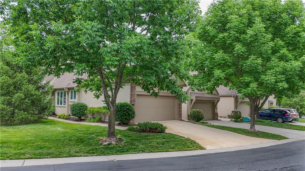 Listing Photo MLS #HMS2618389