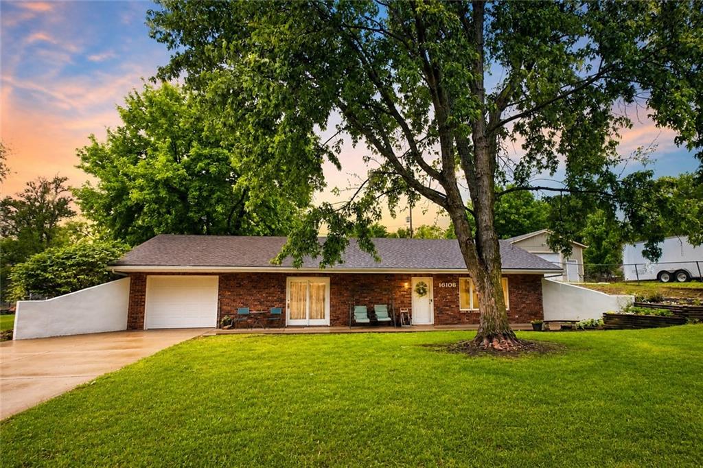 Listing Photo MLS #HMS2618413
