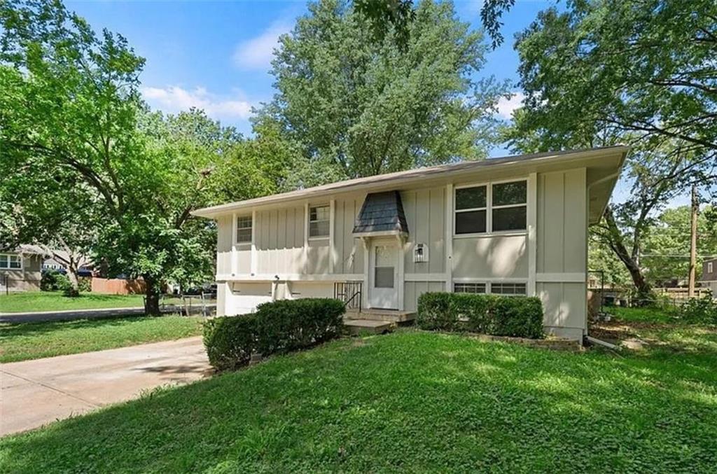 Listing Photo MLS #HMS2618426