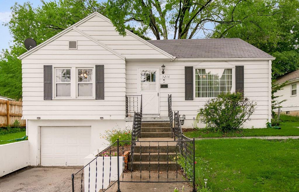 Listing Photo MLS #HMS2618478