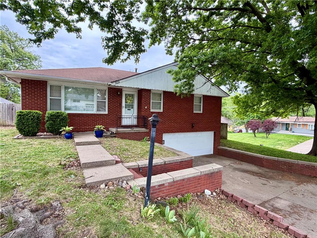 Listing Photo MLS #HMS2618506