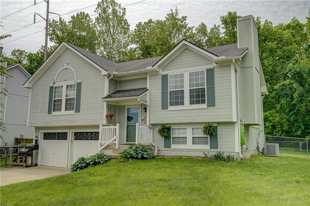 Listing Photo MLS #HMS2618520