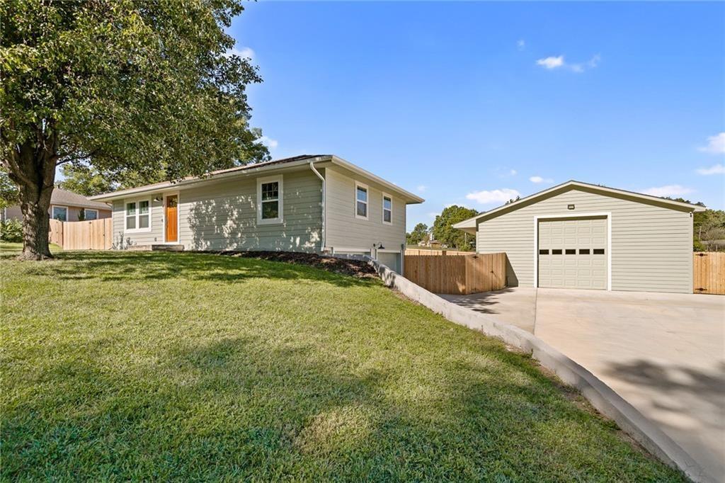 Listing Photo MLS #HMS2618594