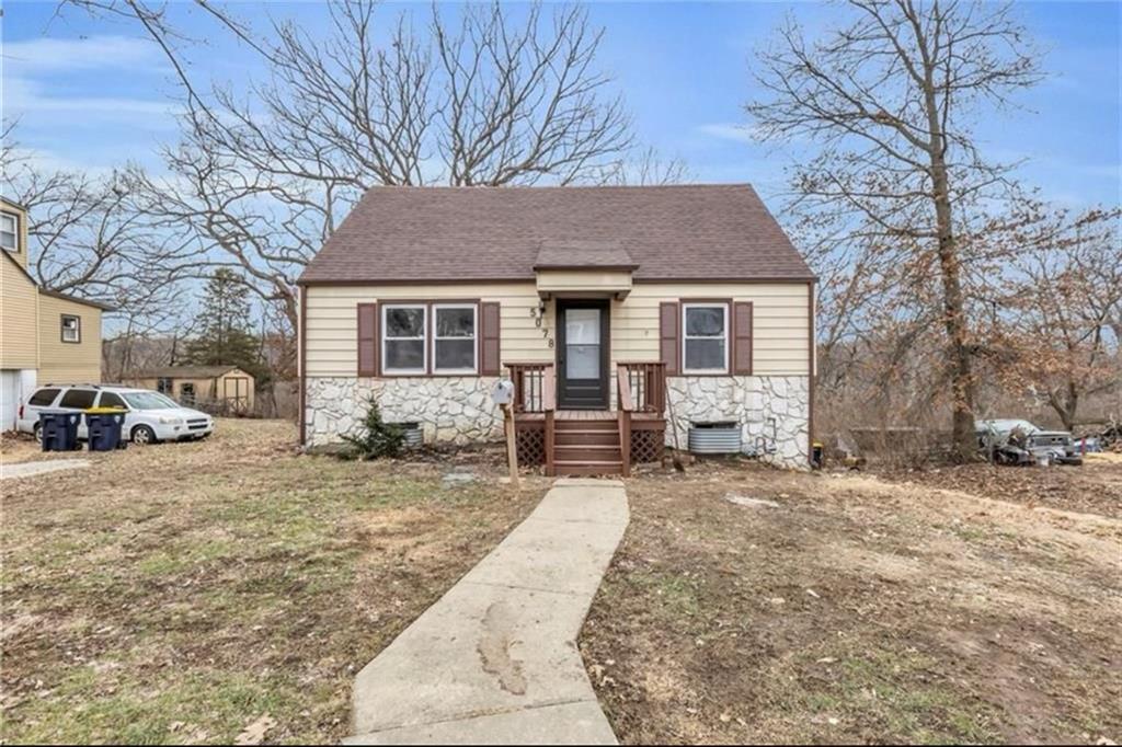 Listing Photo MLS #HMS2618618