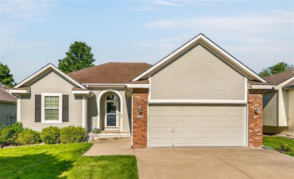 Listing Photo MLS #HMS2618656
