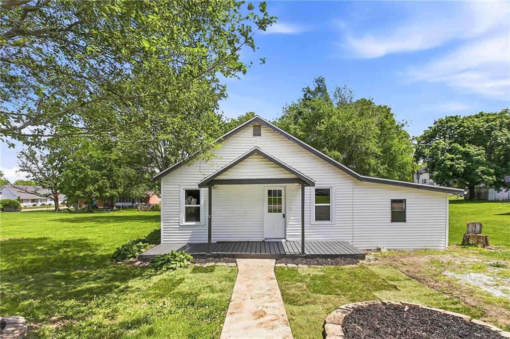 Listing Photo MLS #HMS2618693