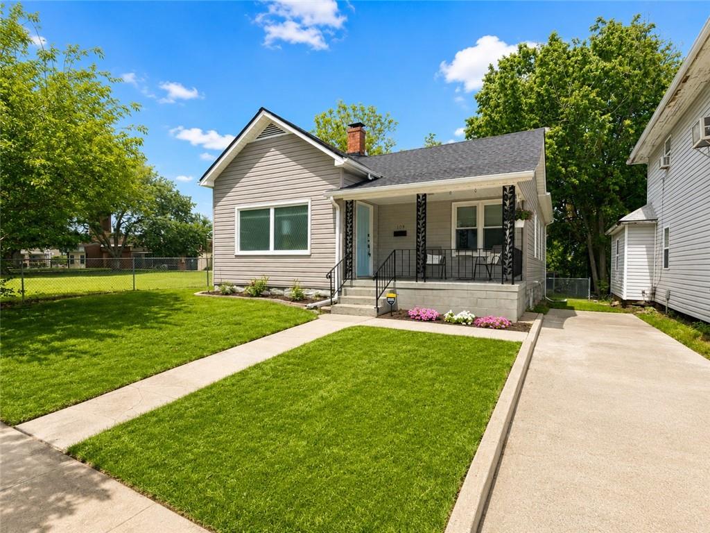 Listing Photo MLS #HMS2618701