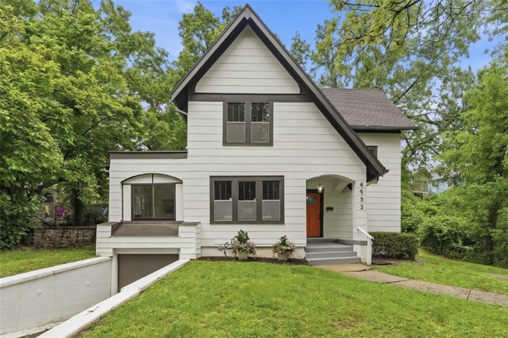 Listing Photo MLS #HMS2618711