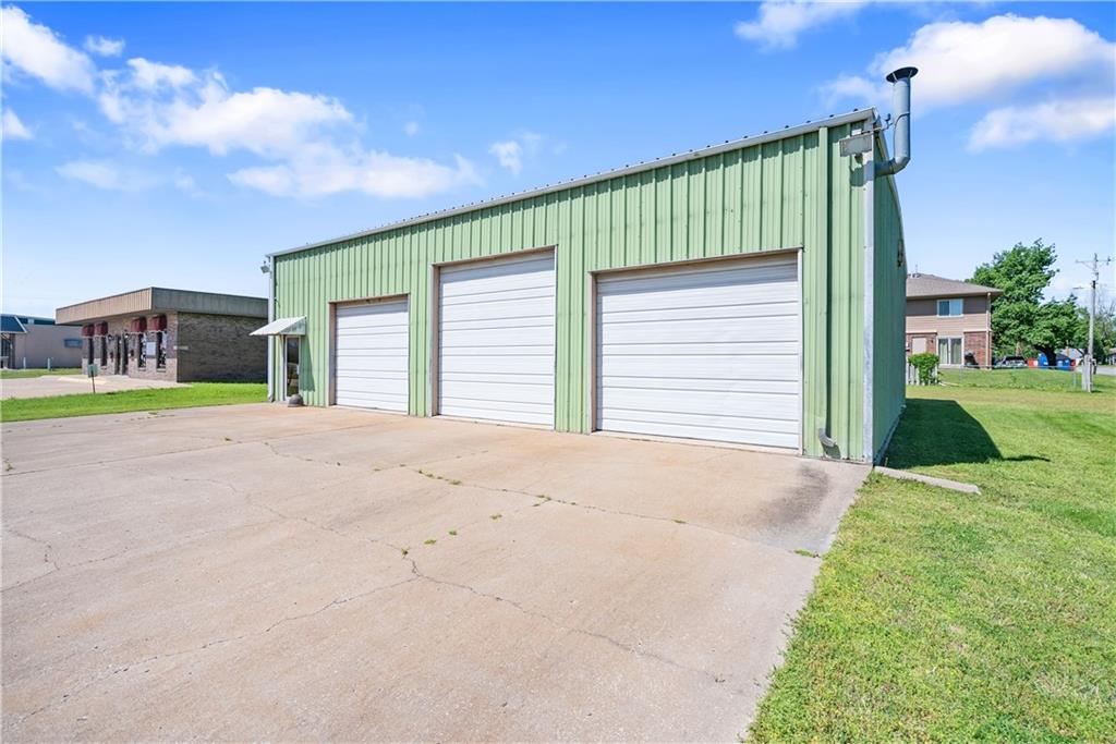 Listing Photo MLS #HMS2618752