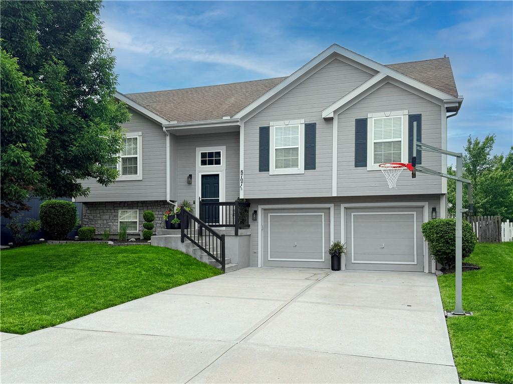 Listing Photo MLS #HMS2618839