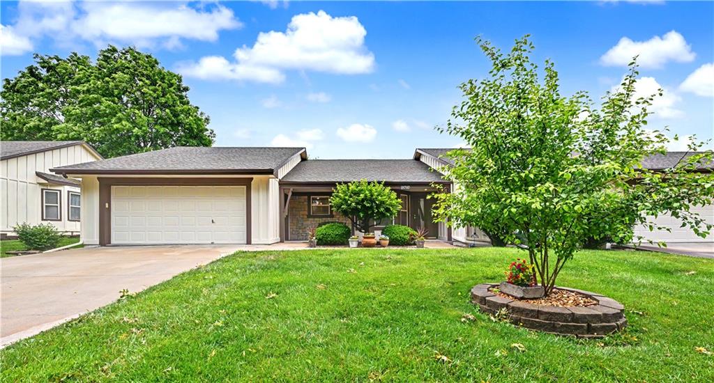 Listing Photo MLS #HMS2618858