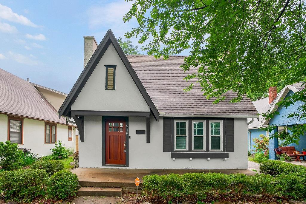 Listing Photo MLS #HMS2618968