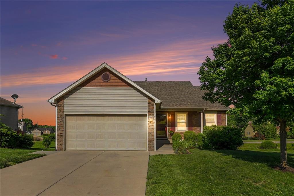 Listing Photo MLS #HMS2619075
