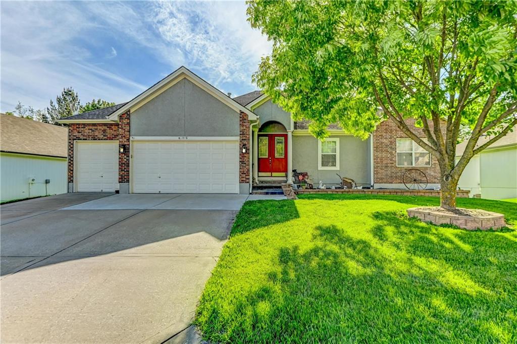 Listing Photo MLS #HMS2619085