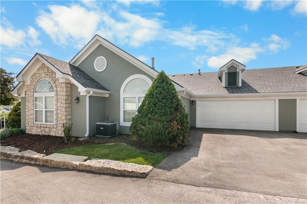 Listing Photo MLS #HMS2619117