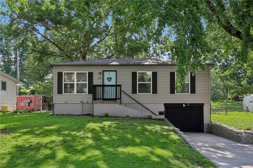 Listing Photo MLS #HMS2619275