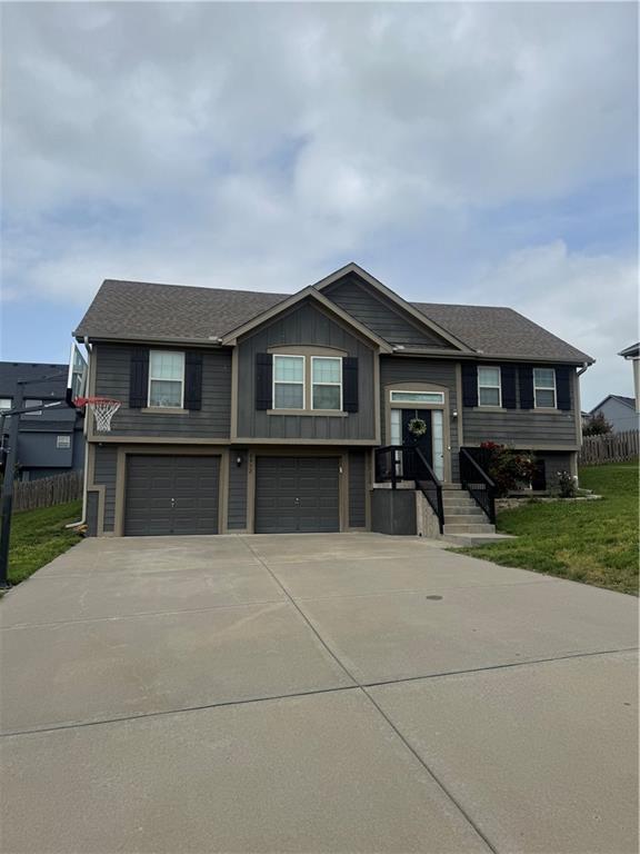 Listing Photo MLS #HMS2619285
