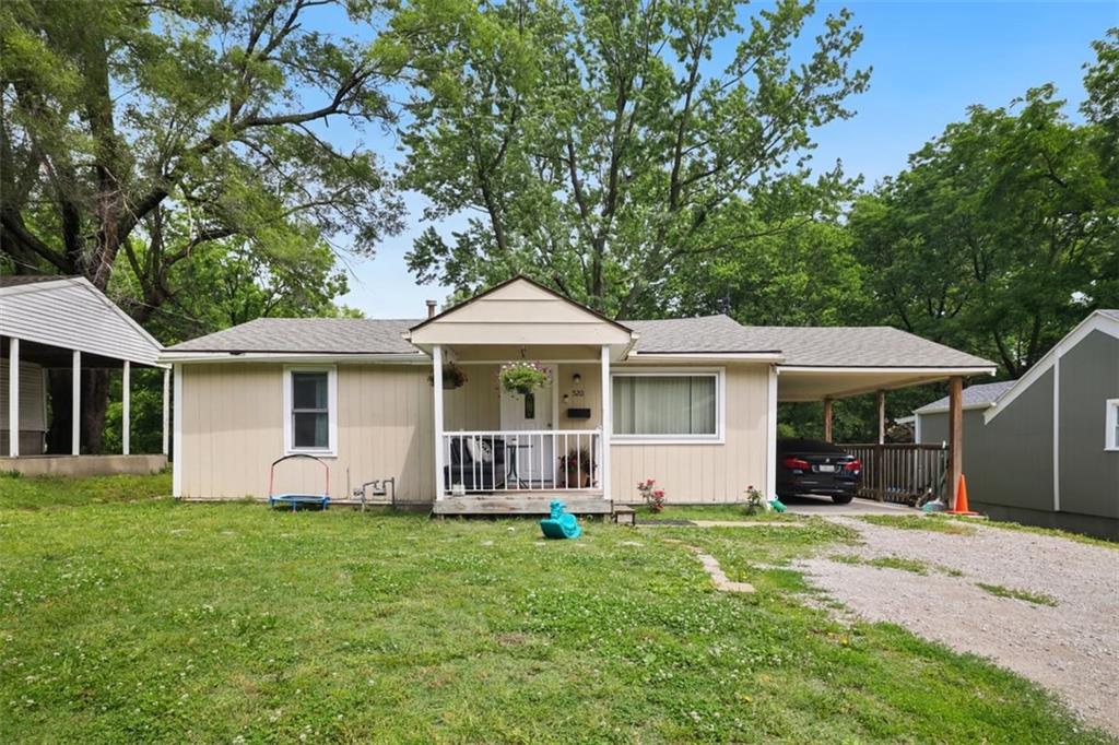 Listing Photo MLS #HMS2619331