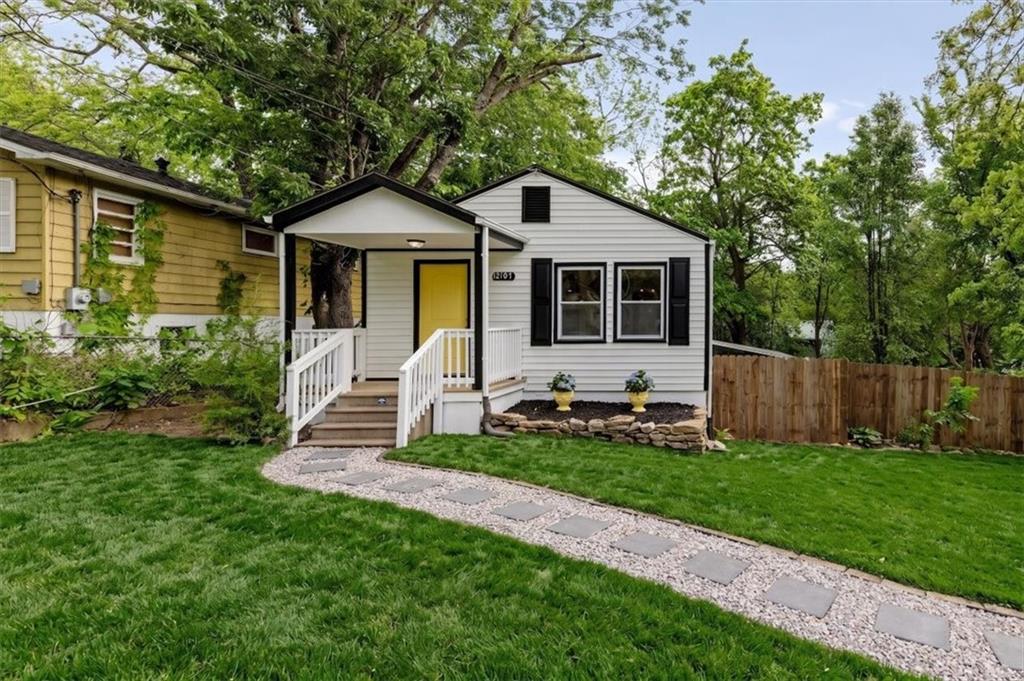 Listing Photo MLS #HMS2619336