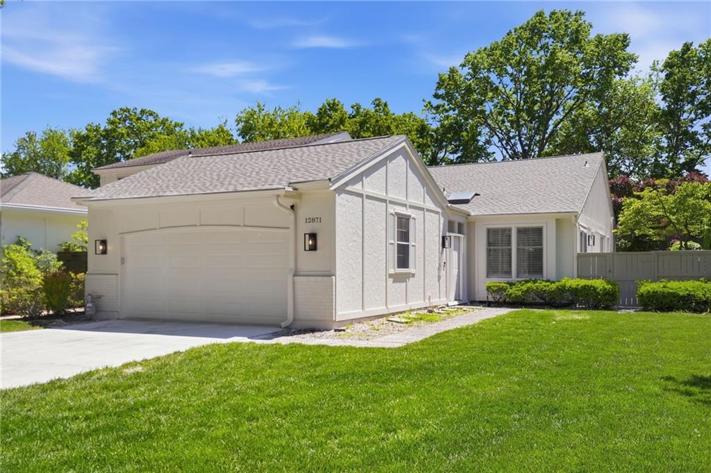 Listing Photo MLS #HMS2619346