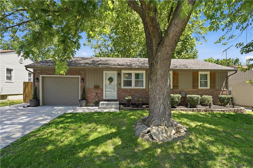 Listing Photo MLS #HMS2619444