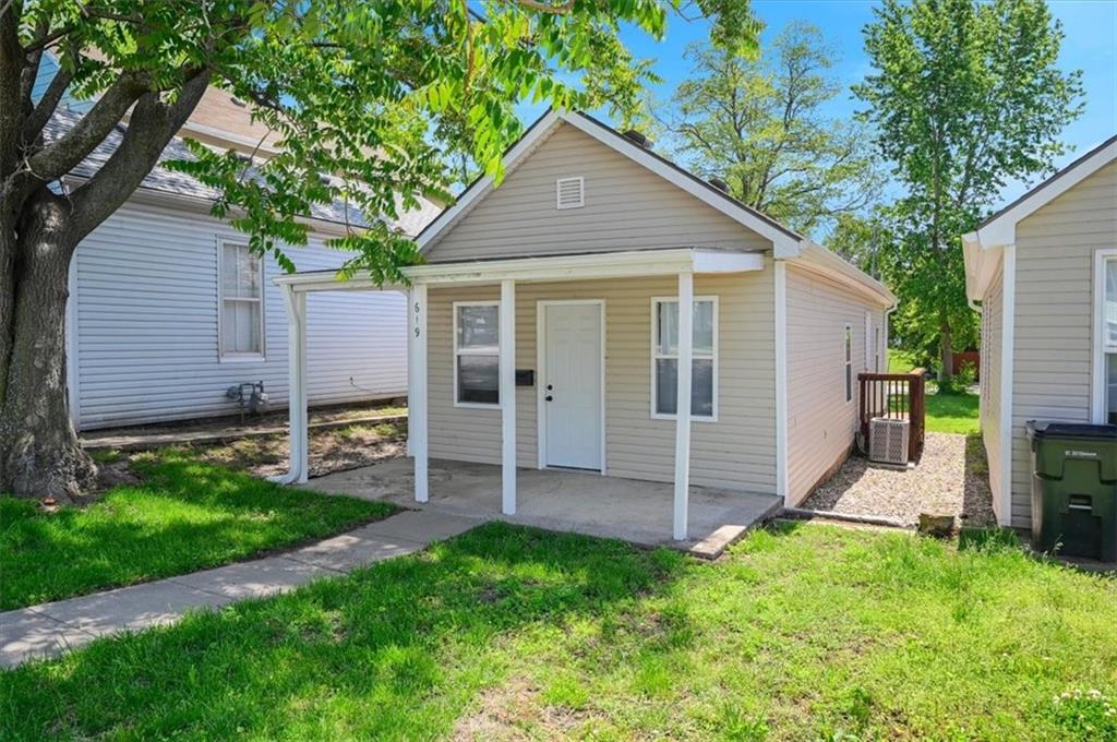 Listing Photo MLS #HMS2619570