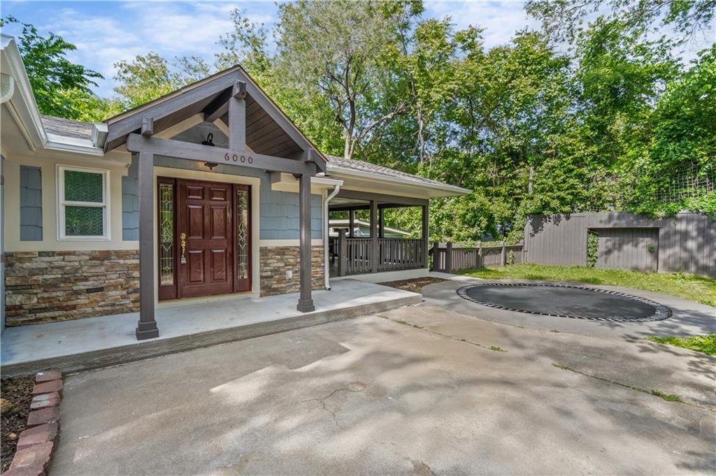 Listing Photo MLS #HMS2619598