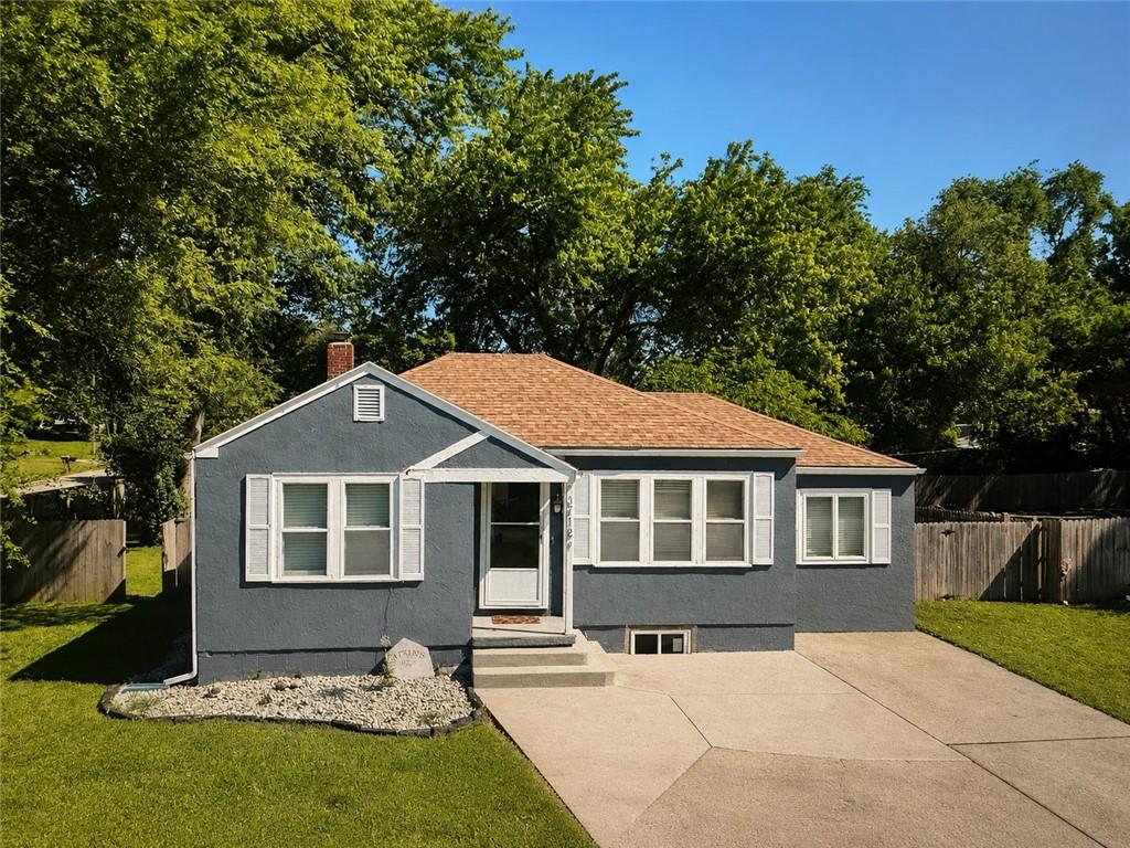 Listing Photo MLS #HMS2619623