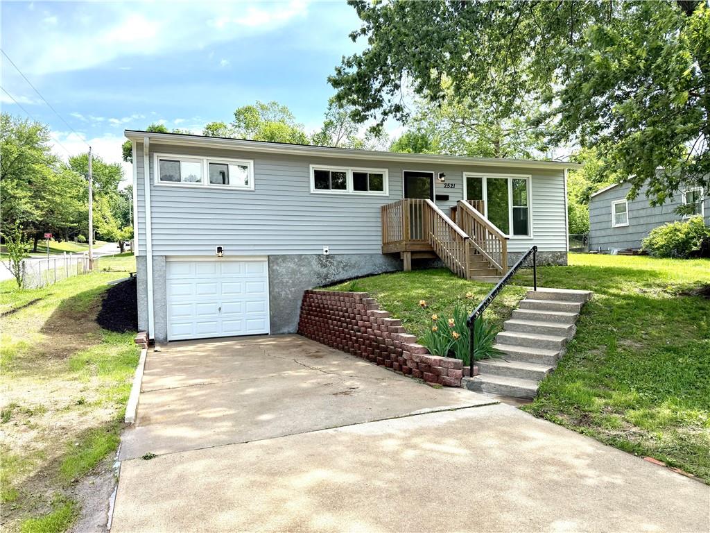 Listing Photo MLS #HMS2619785