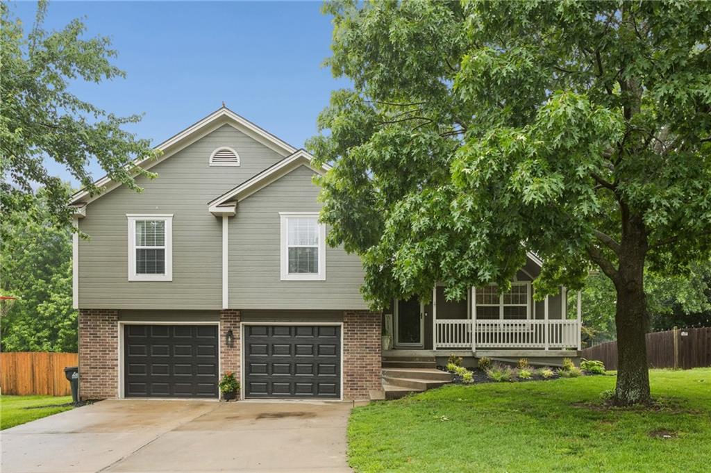 Listing Photo MLS #HMS2620042