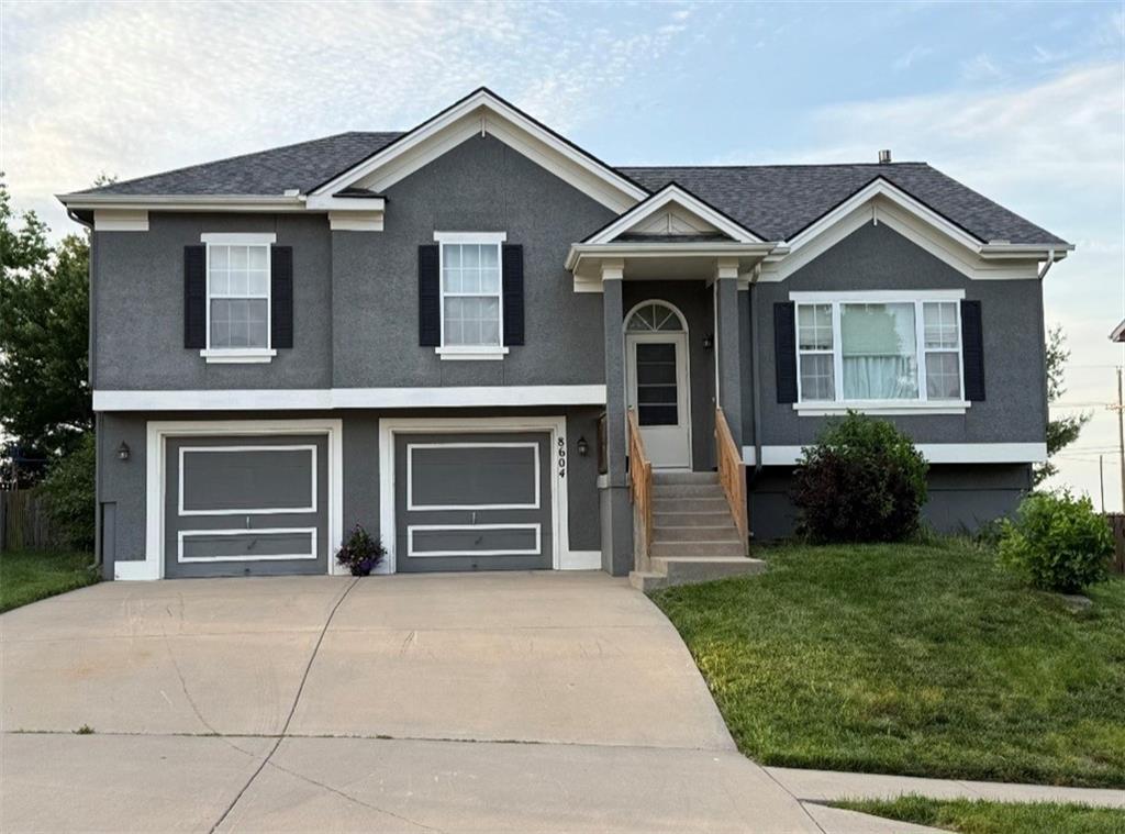 Listing Photo MLS #HMS2620126