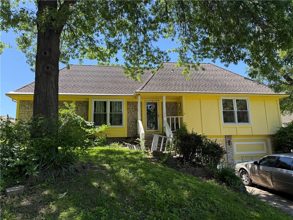 Listing Photo MLS #HMS2620139
