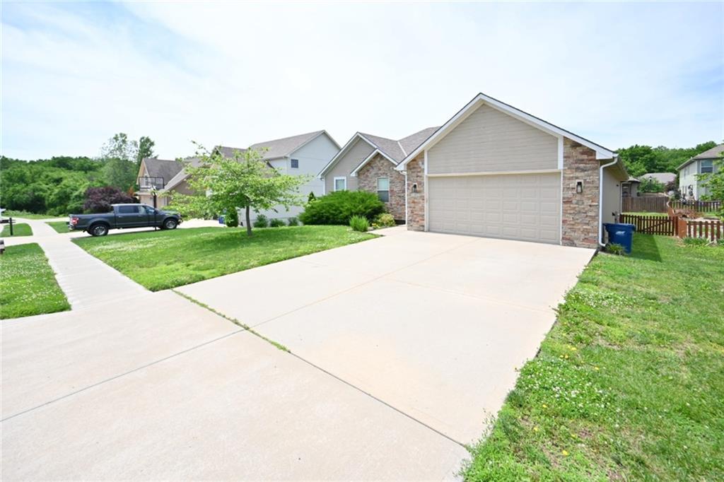 Listing Photo MLS #HMS2620140
