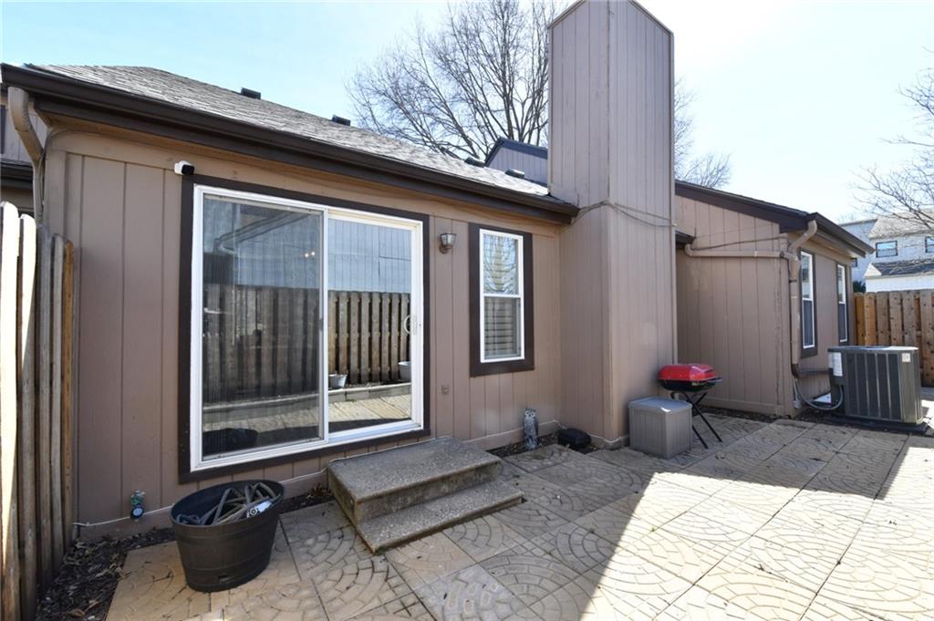 Listing Photo MLS #HMS2620156