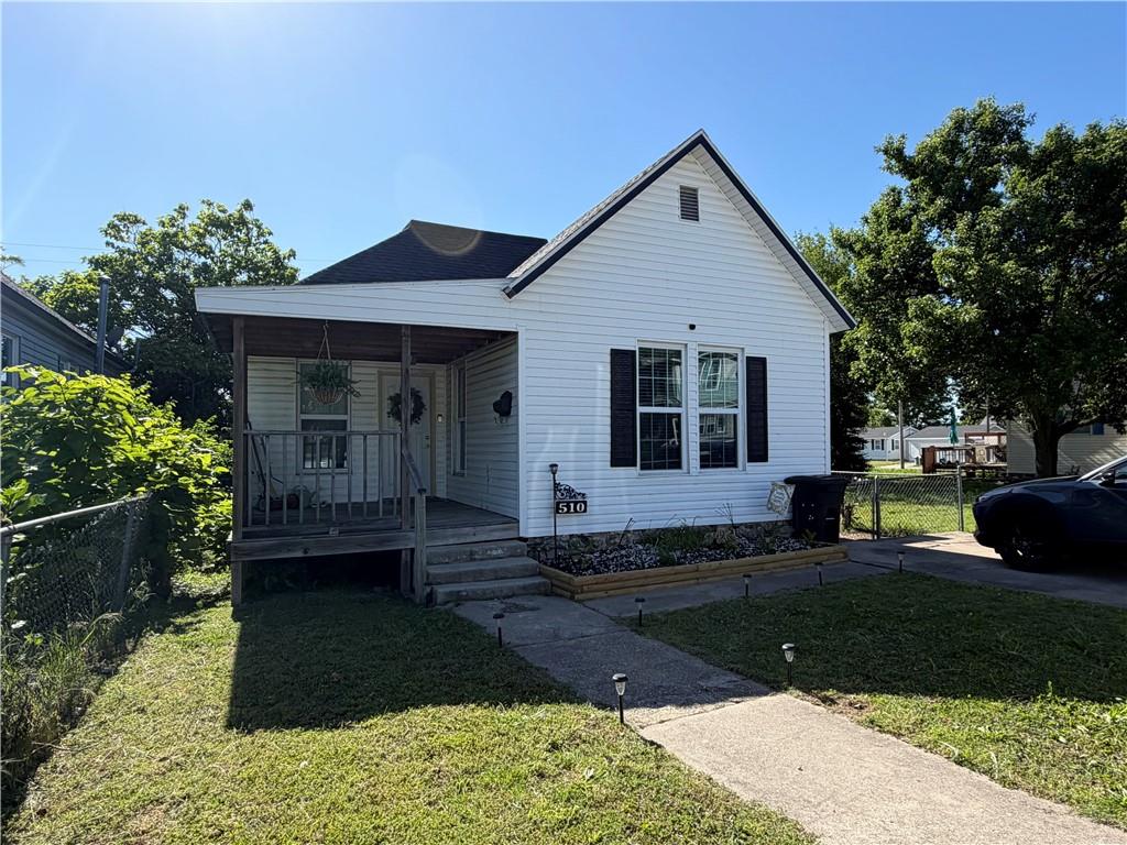 Listing Photo MLS #HMS2620175