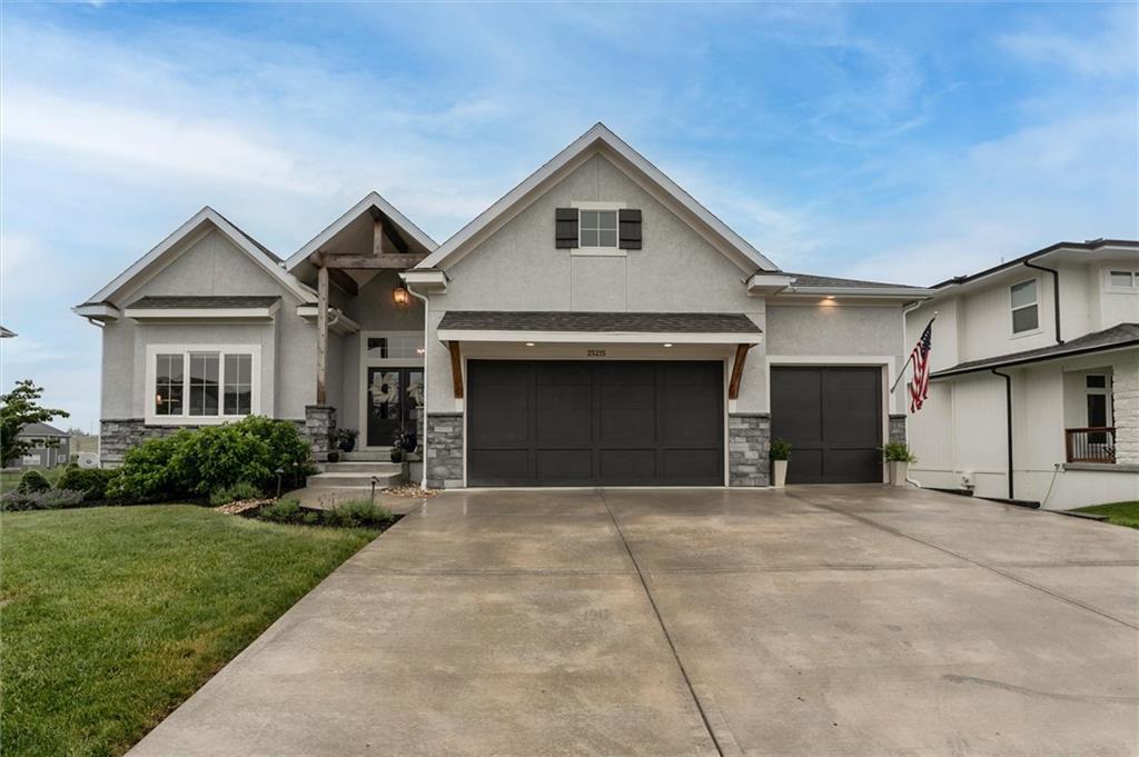 Listing Photo MLS #HMS2620223