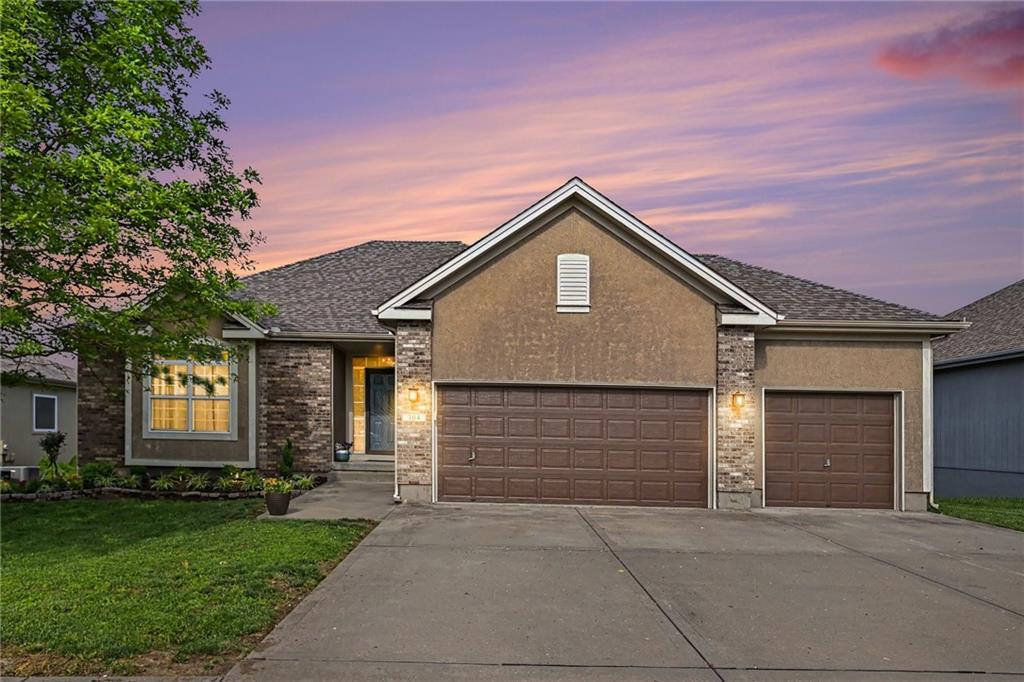 Listing Photo MLS #HMS2620231