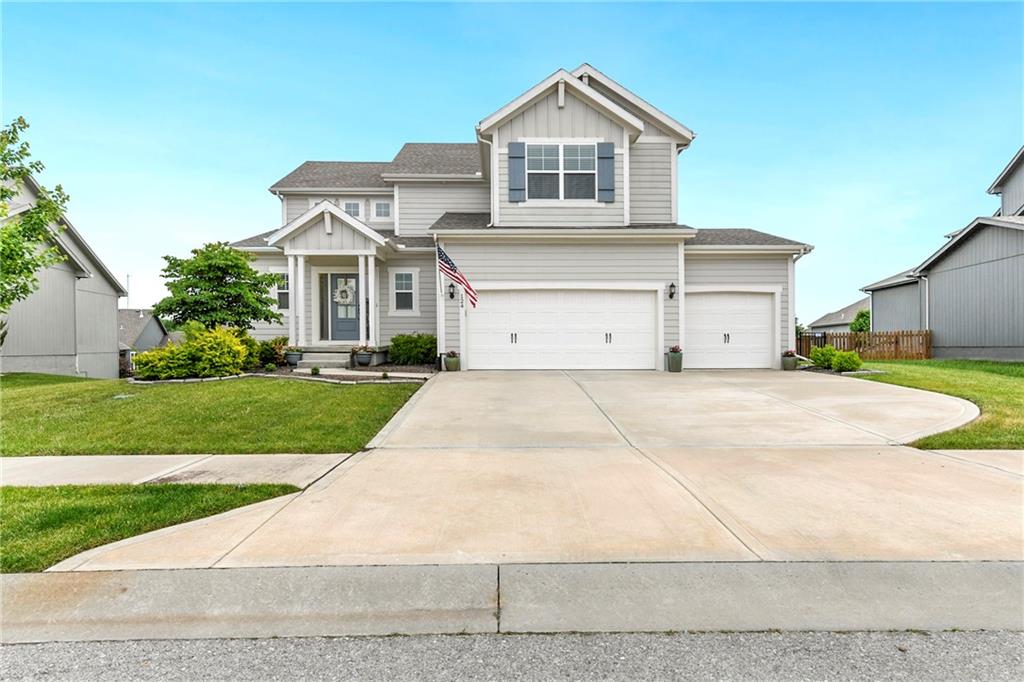 Listing Photo MLS #HMS2620246