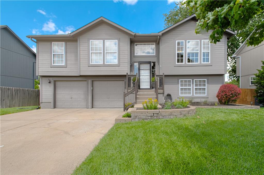 Listing Photo MLS #HMS2620317