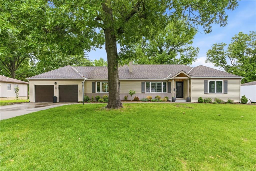 Listing Photo MLS #HMS2620367
