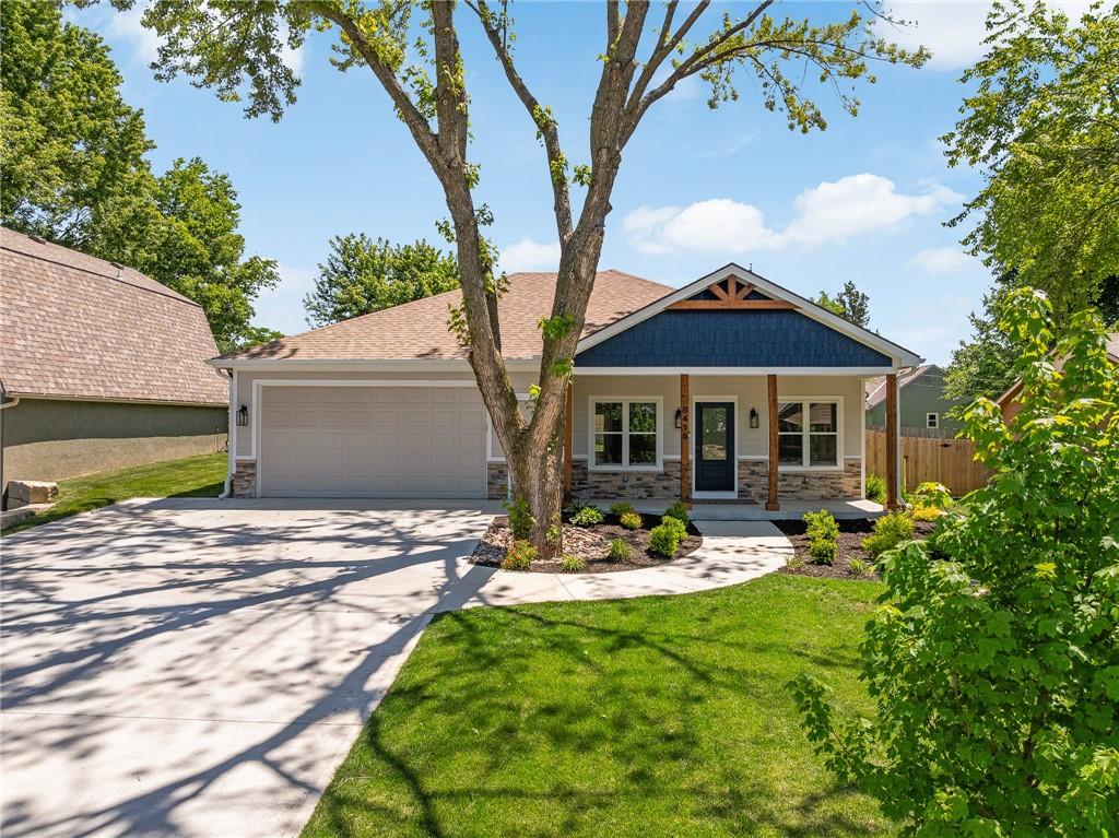Listing Photo MLS #HMS2620372