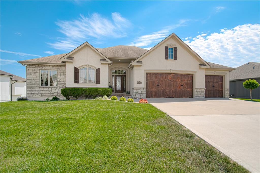 Listing Photo MLS #HMS2620388
