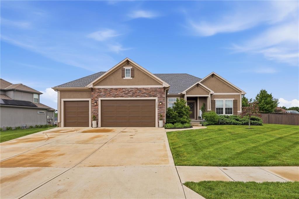 Listing Photo MLS #HMS2620389